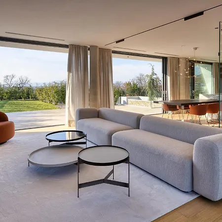 Naar Residence *