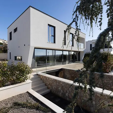 Naar Residence *