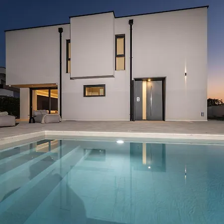 Villa Naar Residence *